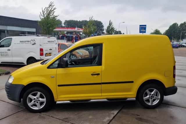 Volkswagen Caddy (2005) thumbnail 4