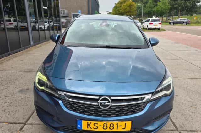 Opel Astra Sports Tourer (2016) thumbnail 5