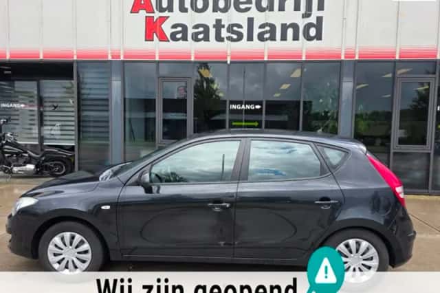 Hyundai i30 (2011) thumbnail 1