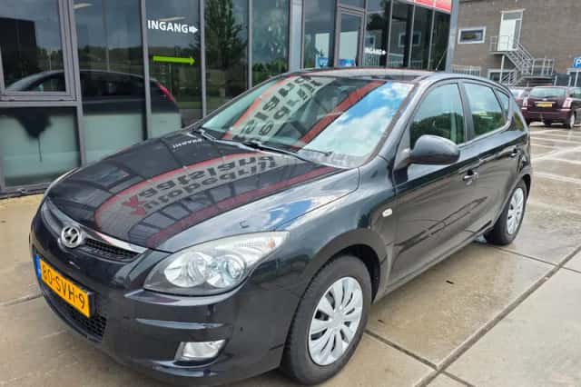 Hyundai i30 (2011) thumbnail 3