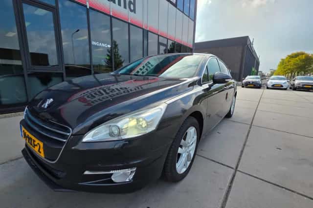 Peugeot 508 (2011) thumbnail 3