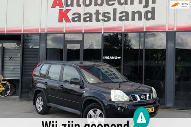 Nissan X-Trail (2007) thumbnail 1