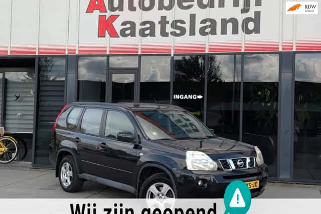 Nissan X-Trail (2007) thumbnail 2