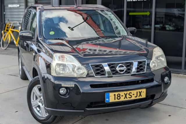 Nissan X-Trail (2007) thumbnail 5