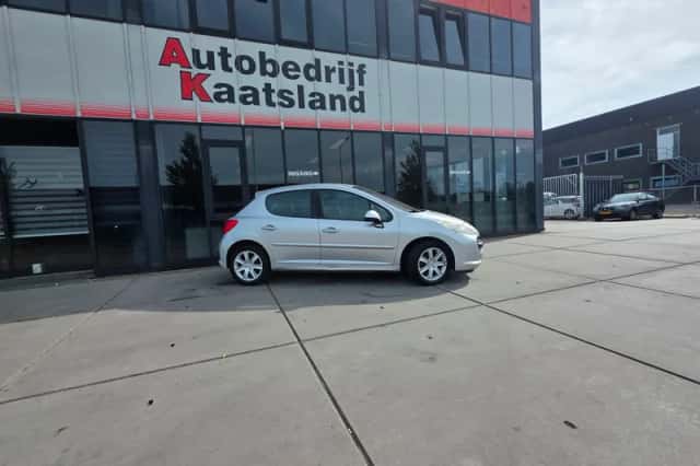Peugeot 207 (2006) thumbnail 5
