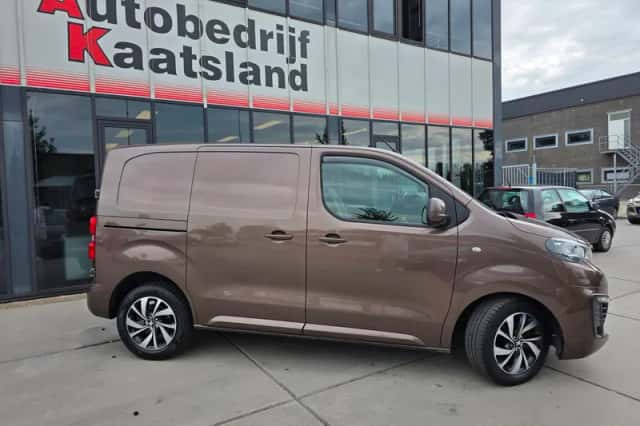 Peugeot Expert (2017) thumbnail 2
