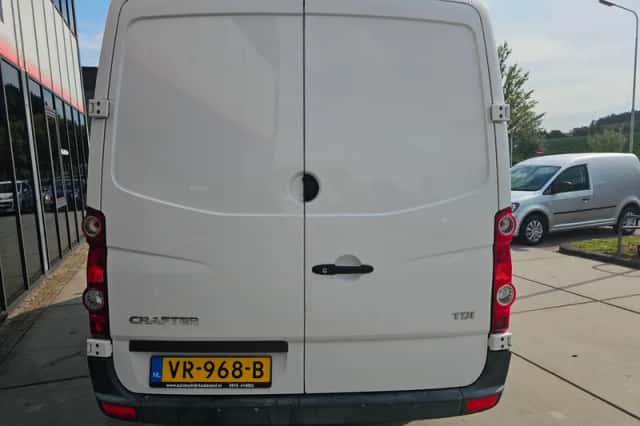 Volkswagen Crafter (2015) thumbnail 6