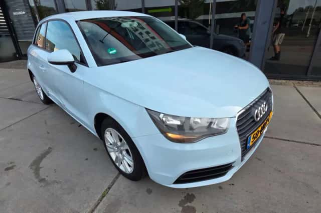 Audi A1 (2010) thumbnail 5