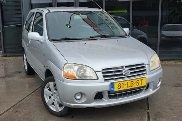 Suzuki Ignis (2002) thumbnail 3