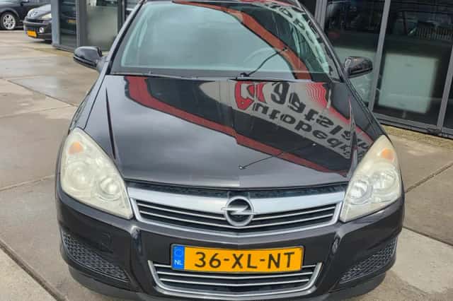 Opel Astra (2007) thumbnail 3