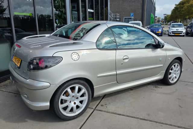 Peugeot 206 (2003) thumbnail 5