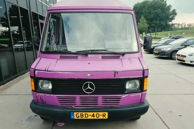 Mercedes-Benz 208D-X (1991) thumbnail 3