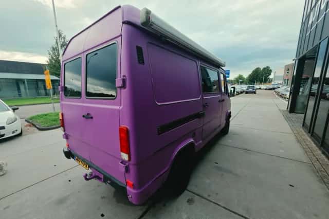 Mercedes-Benz 208D-X (1991) thumbnail 6