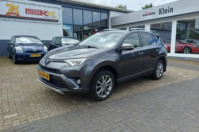 Toyota RAV4 (2016) thumbnail 1