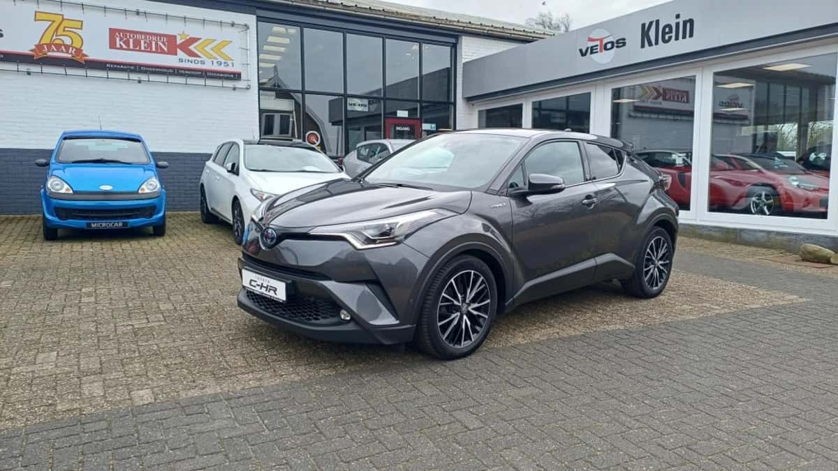 Toyota C-HR (2018) — foto 1