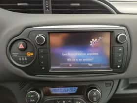 Toyota Yaris (2015) thumbnail 31