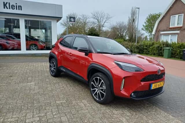 Toyota Yaris Cross (2024) thumbnail 1