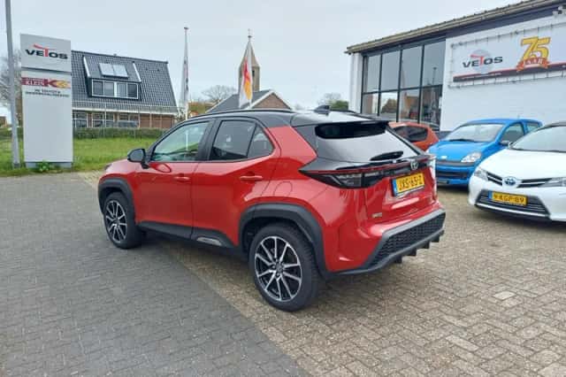 Toyota Yaris Cross (2024) thumbnail 4