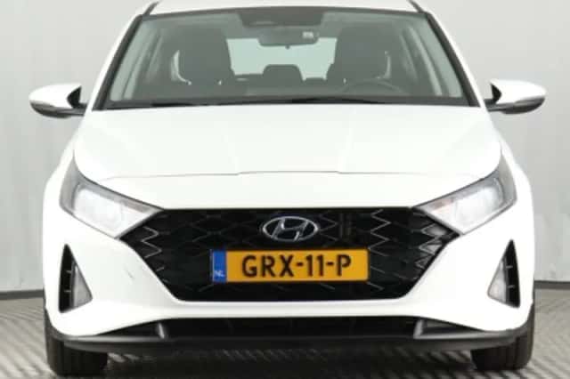 Hyundai i20 (2021) thumbnail 4
