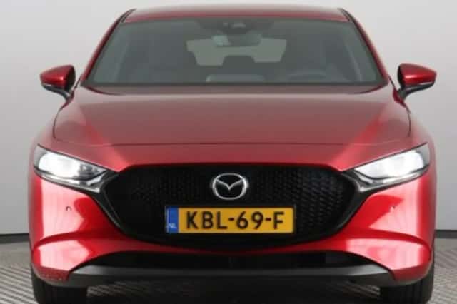 Mazda 3 (2023) thumbnail 3