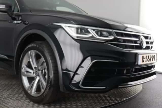 Volkswagen Tiguan (2022) thumbnail 5