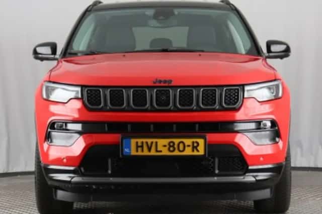 Jeep Compass (2023) thumbnail 4