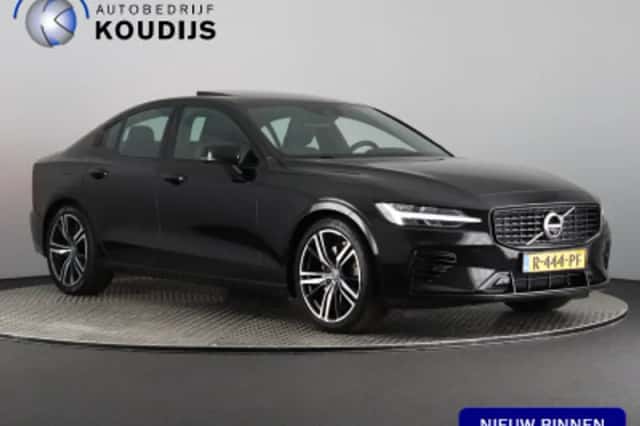 Volvo S60 (2021) thumbnail 1
