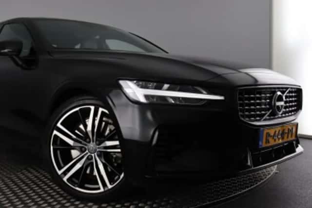 Volvo S60 (2021) thumbnail 5