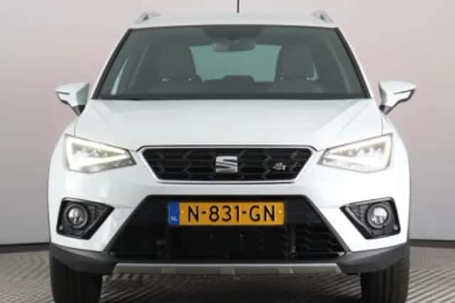 SEAT Arona (2019) thumbnail 4