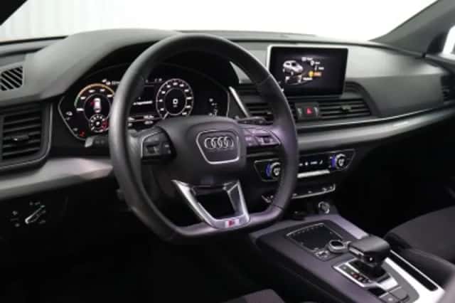 Audi Q5 (2020) thumbnail 3