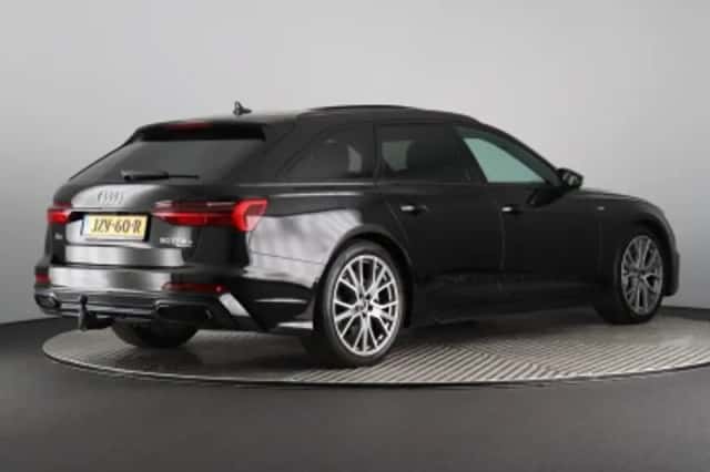 Audi A6 (2022) thumbnail 2