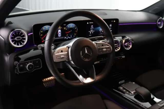 Mercedes-Benz A-Klasse (2020) thumbnail 3