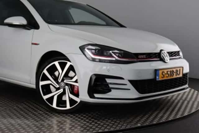 Volkswagen Golf (2019) thumbnail 5