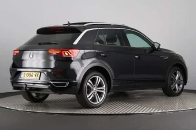 Volkswagen T-Roc (2020) thumbnail 2