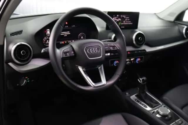 Audi Q2 (2022) thumbnail 3
