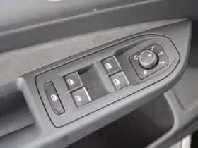 Volkswagen Golf (2024) thumbnail 16