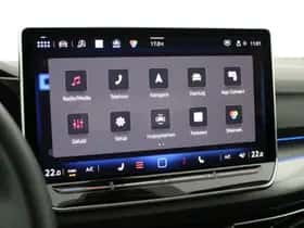 Volkswagen Golf (2024) thumbnail 22