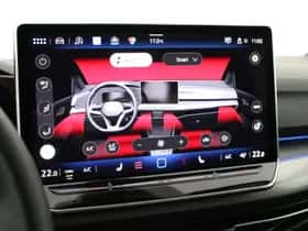 Volkswagen Golf (2024) thumbnail 24