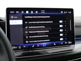 Volkswagen Golf (2024) thumbnail 33