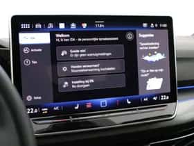 Volkswagen Golf (2024) thumbnail 37