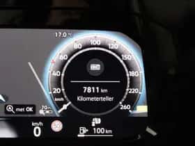 Volkswagen Golf (2024) thumbnail 43