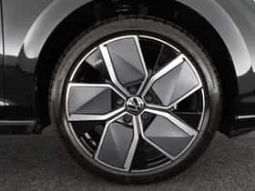 Volkswagen Golf (2024) thumbnail 49