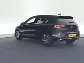 Volkswagen Golf (2024) thumbnail 9