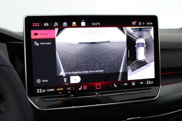 Volkswagen Golf (2025) thumbnail 4