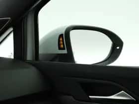 Volkswagen Golf (2025) thumbnail 5