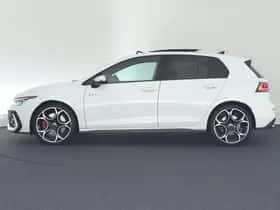 Volkswagen Golf (2025) thumbnail 8