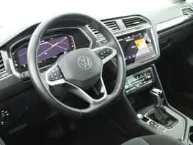 Volkswagen Tiguan (2023) thumbnail 3