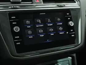 Volkswagen Tiguan (2023) thumbnail 24
