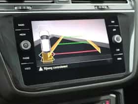 Volkswagen Tiguan (2022) thumbnail 4