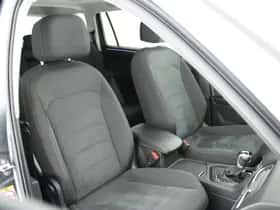 Volkswagen Tiguan (2022) thumbnail 5